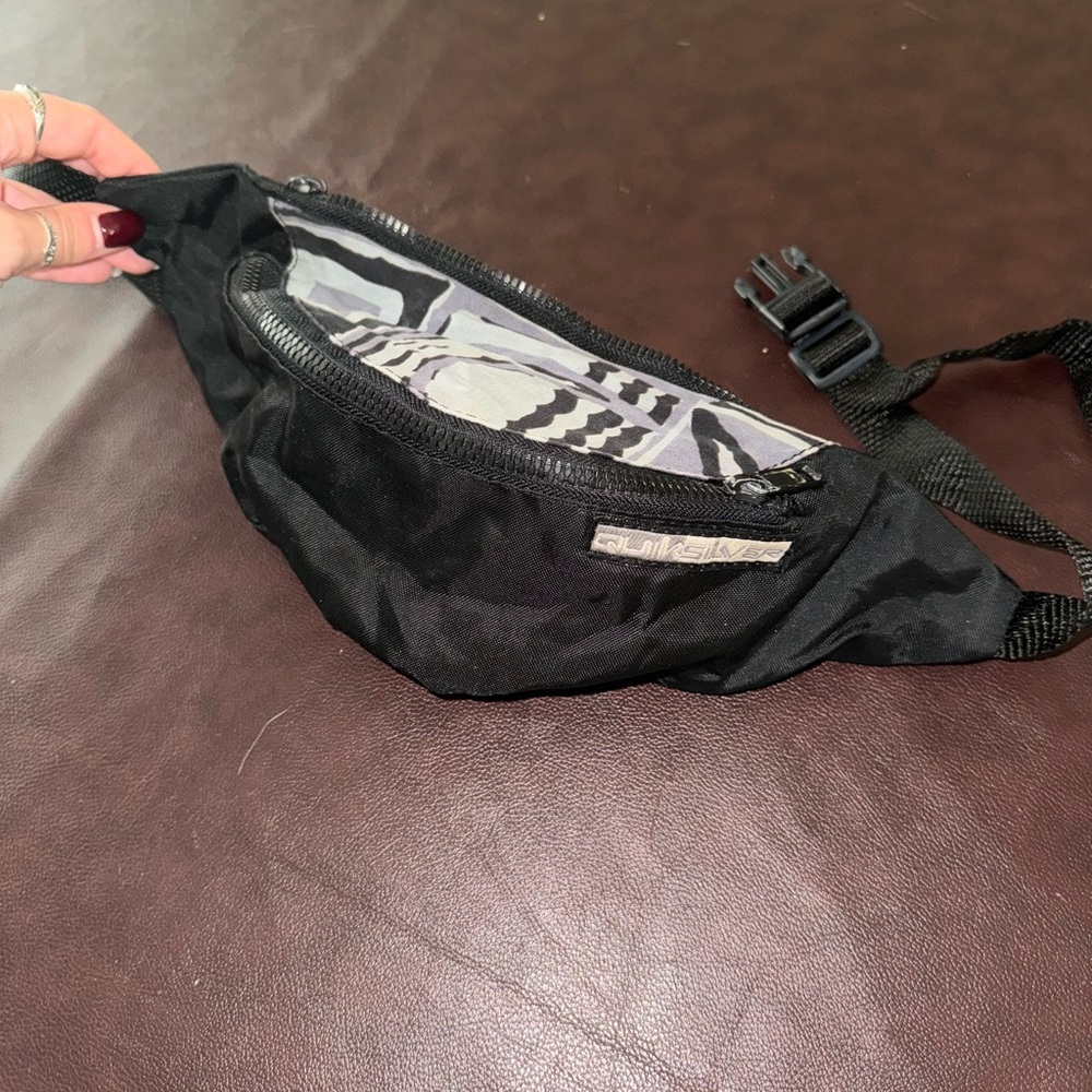 Yk2 Quiksilver fanny pack